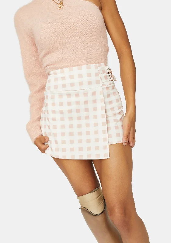 Women's Evening Garments Chic Styles Oh My Darlin' Gingham Buckle Skort