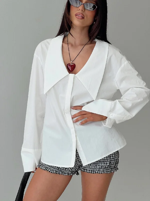 Chic Women's Attire Trendy Women'S Wear Collection Calistoga Deep Collar Shirt Ivory