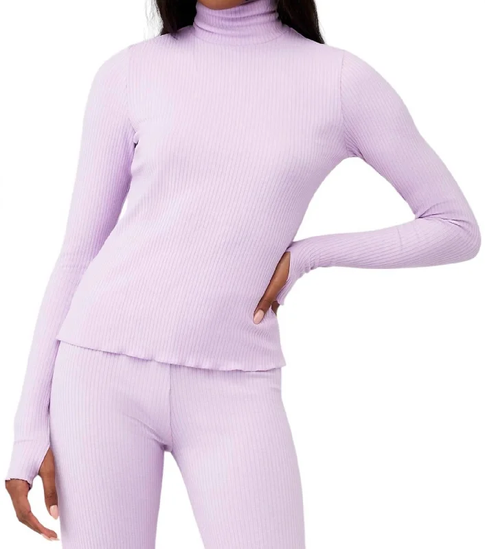 Women's Outfit Chic & Modern Sales Layer Up Top In Lilac Rib Knit