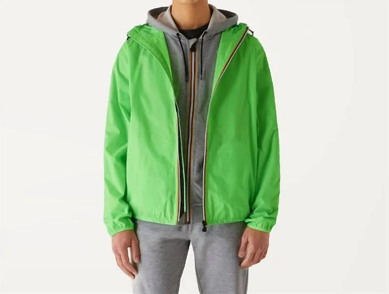 Women's Holiday Clothing Le Vrai 3.0 Claude Rain Jacket In Green Fluo