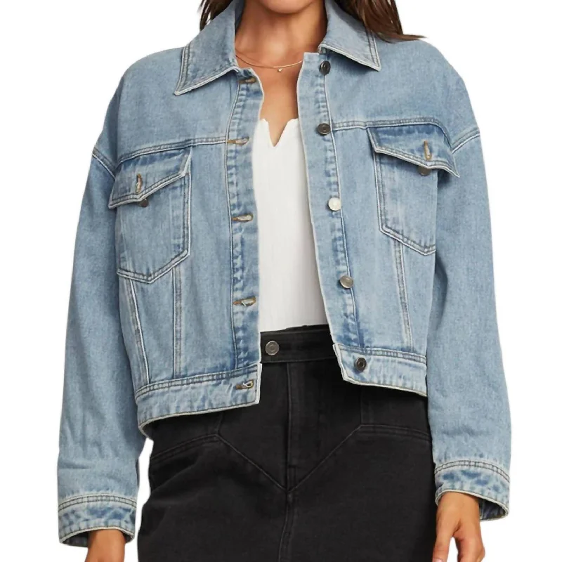 Women's Vacation Outfit Marin Jacket In Stonewash Denim