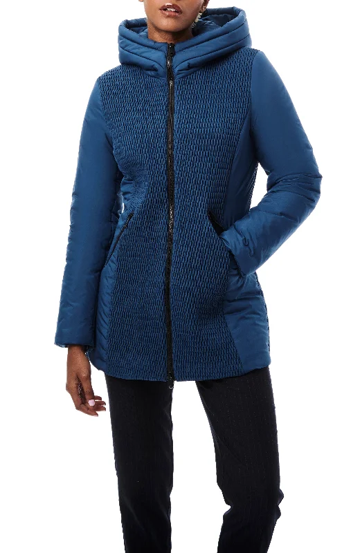 Vintage-Inspired Women's Apparel Walker Puffer